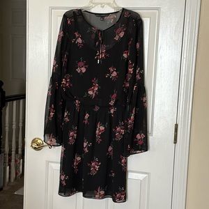 White House Black Market dress (size small)